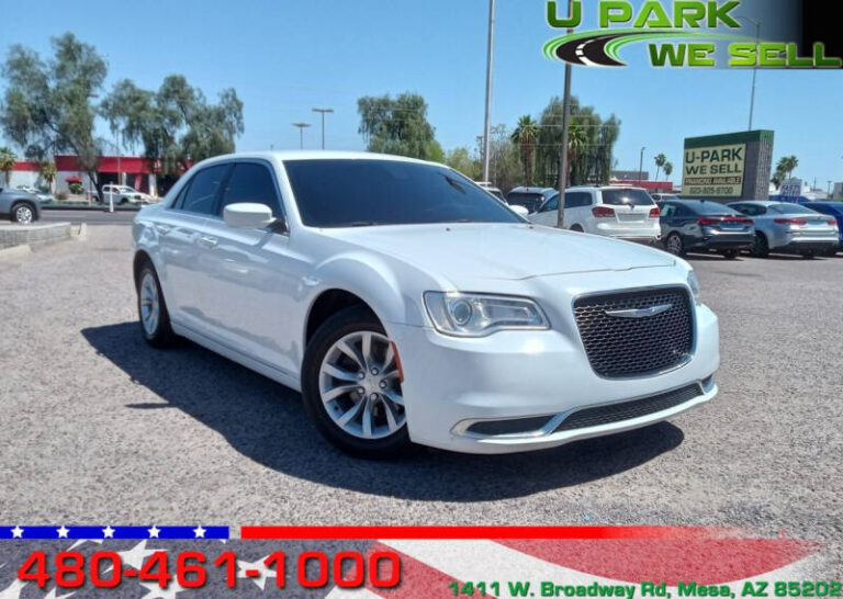 2020 chrysler 300 touring 4dr sedan 768x546